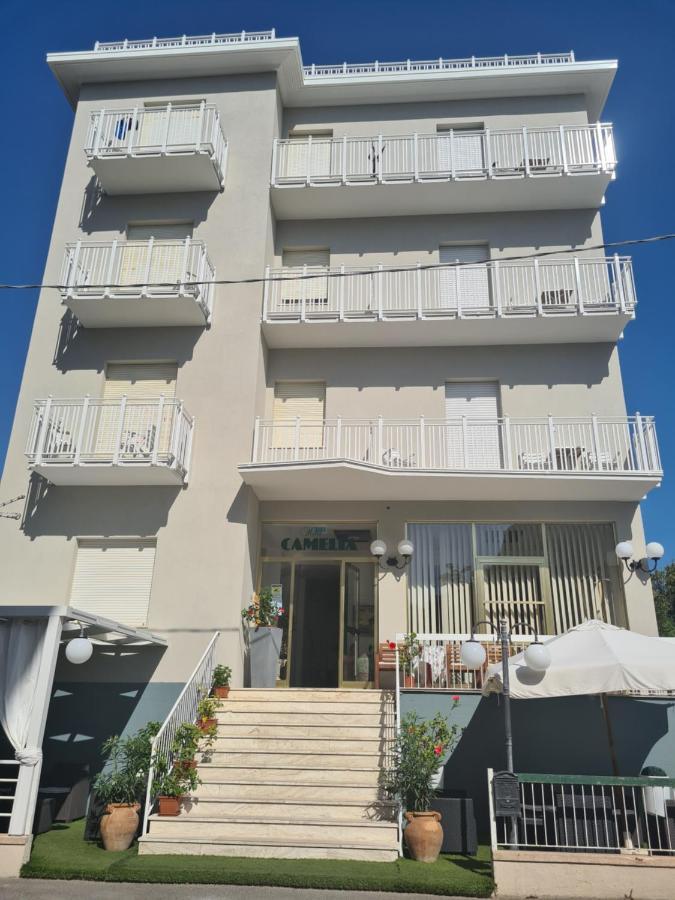 Hotel Camelia Rimini Bagian luar foto