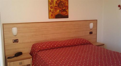 Hotel Camelia Rimini Bagian luar foto